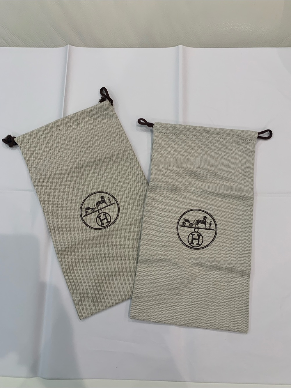 Hermes Canvas Drawstring Dust Bags with Horse & Carriage Logo - Beige